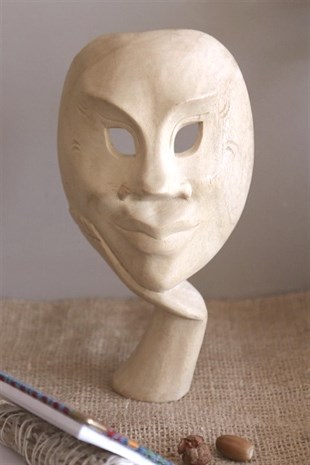 Tek Parça Ahşaptan Oyulmuş Teatral Maske (22 cm)